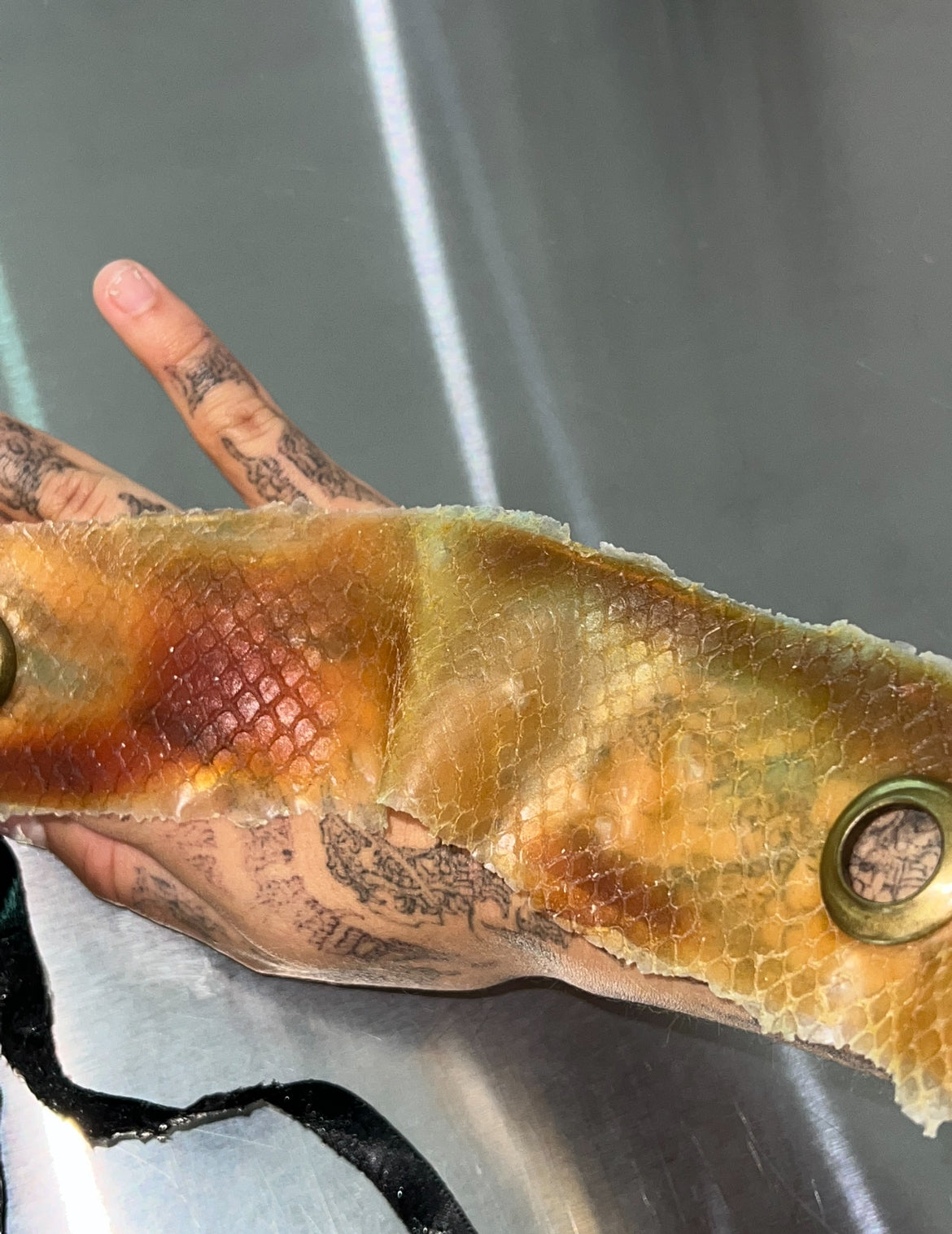 Latex necklace snake 01