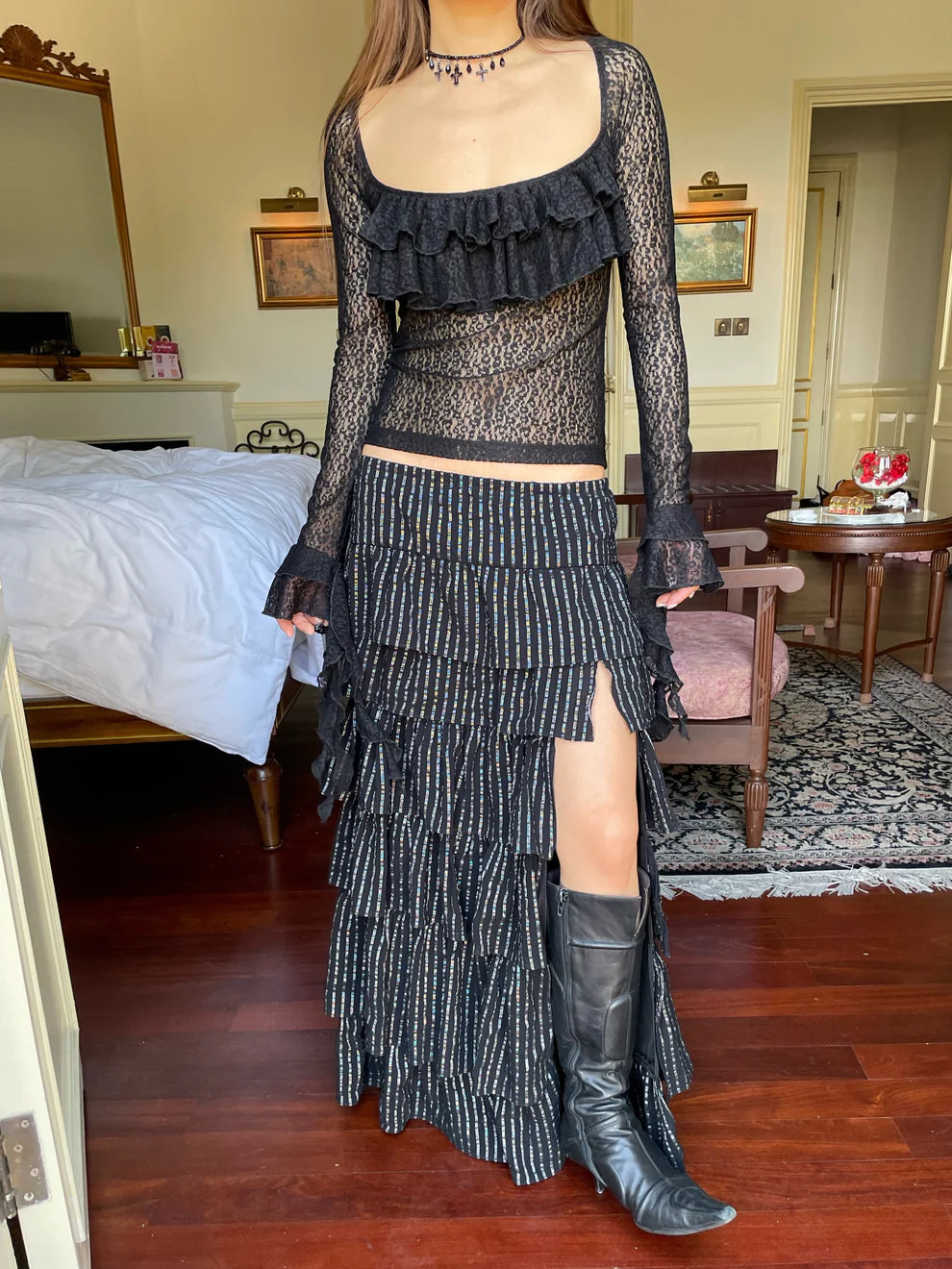 Black Lace Temptation Top – DOLOMEDES