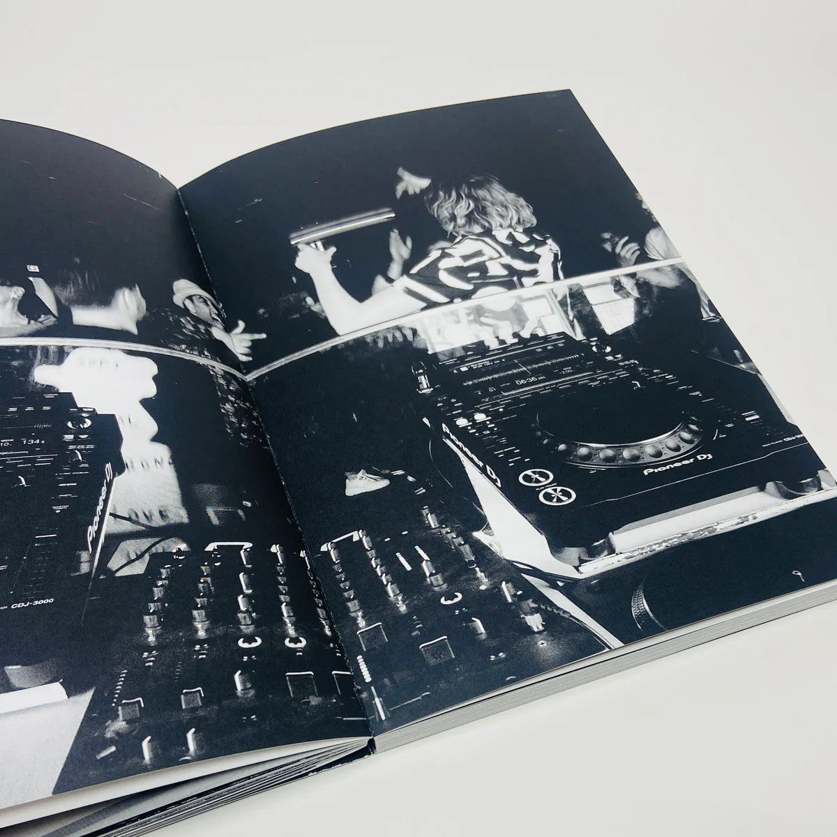 Techno is Boring – Daniel Avery, Keffer