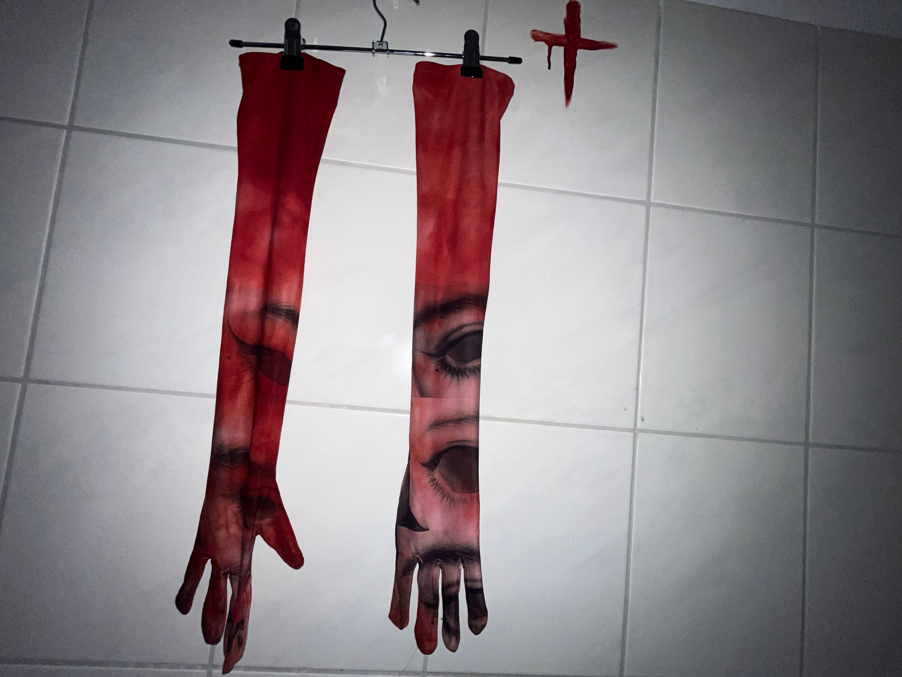 DOLL GLOVES – MAAY SPACE