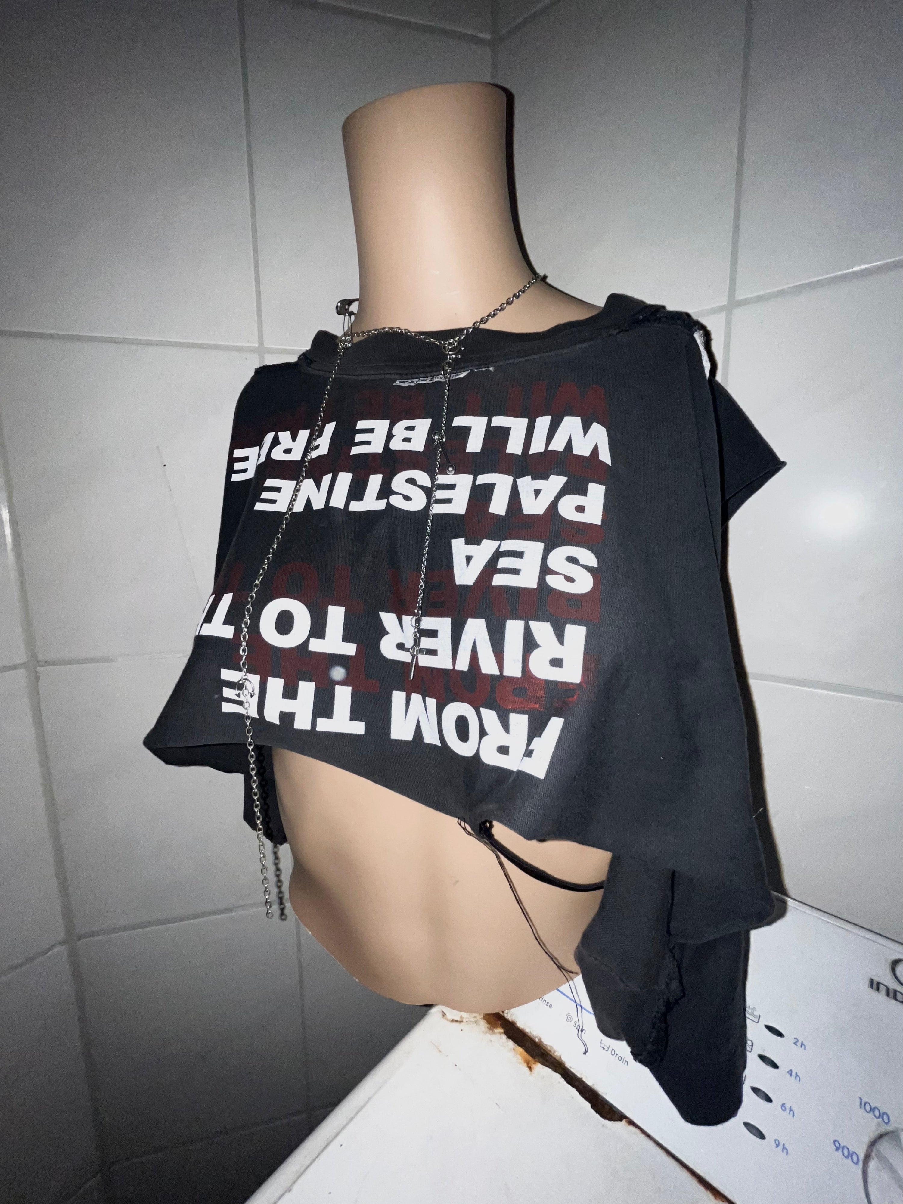 TRANSFORMABLE TOP FROM THE RIVER TO THE SEA